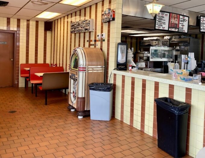 frosty-drive-n-AF1QipP4IBstgIIIbuiOzCJvjFz0ZXIyd2Bk4YVIcskR